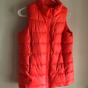 Bright pink Old Navy girls puffy vest